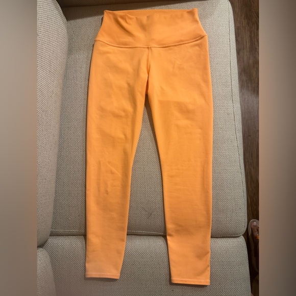 Alo Yoga High waist leggings, Size M - Picture 3 of 4